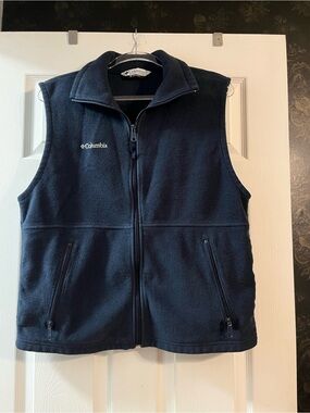 Vintage Columbia Men's Dark Blue Full-Zip Fleece Vest